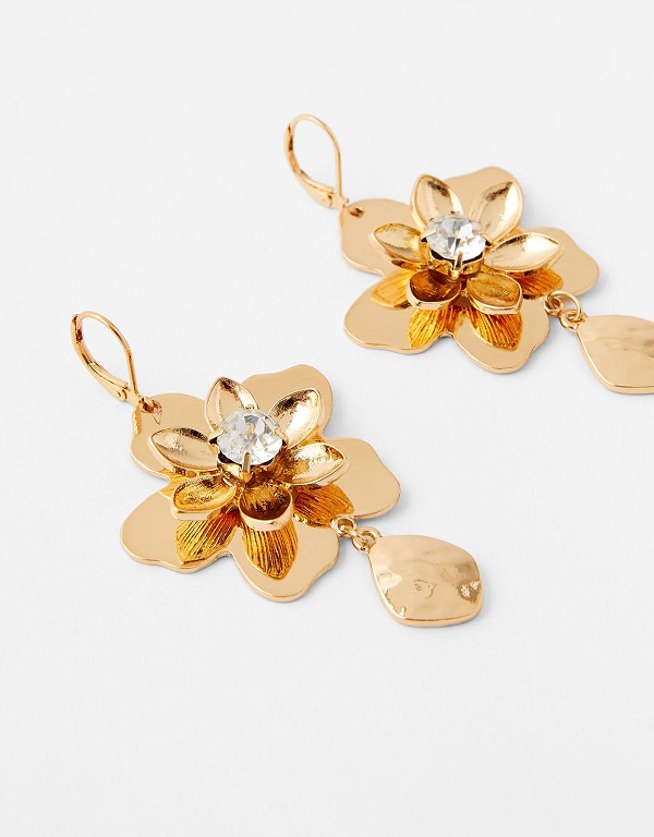 Some flower shaped earrings from Accessorize.